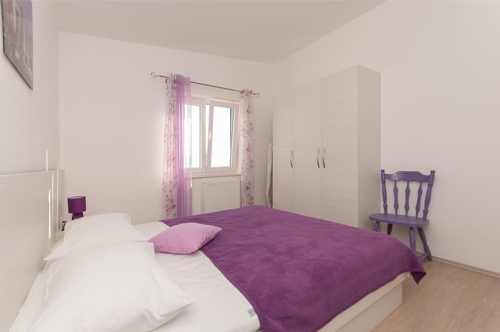 Apartment Lelas Omiš Extérieur photo