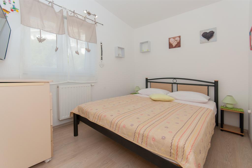 Apartment Lelas Omiš Extérieur photo