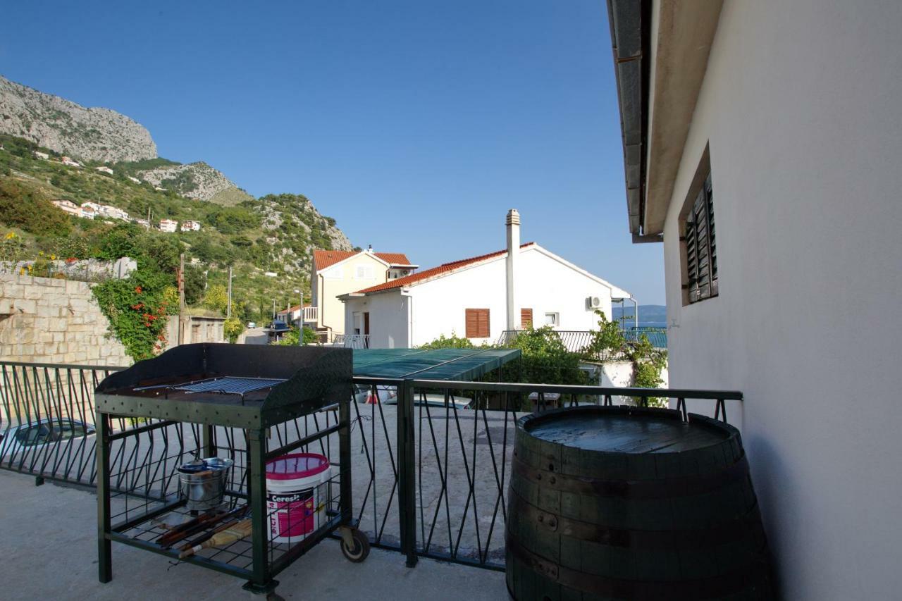Apartment Lelas Omiš Extérieur photo